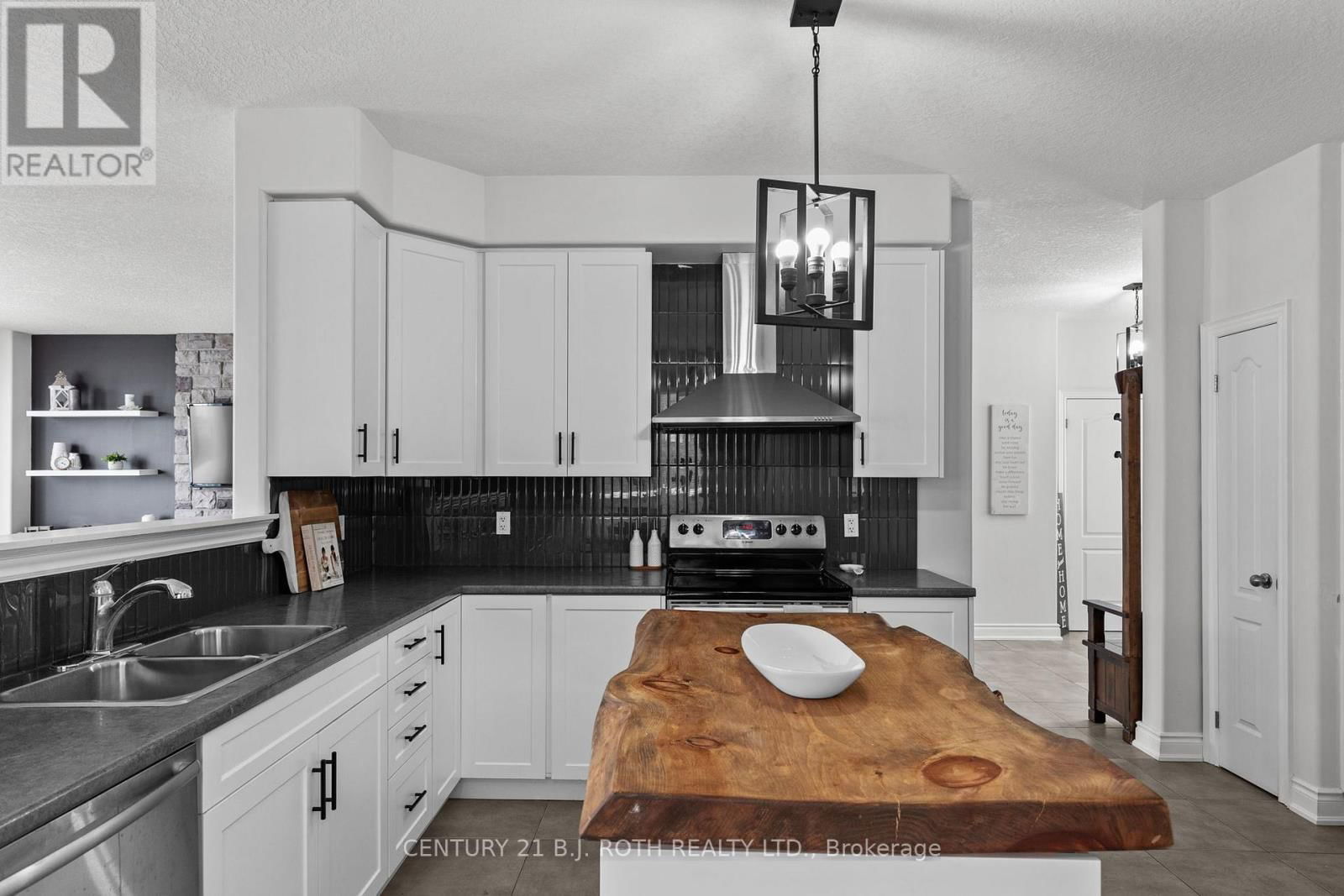 9 KIERLAND ROAD Image 7