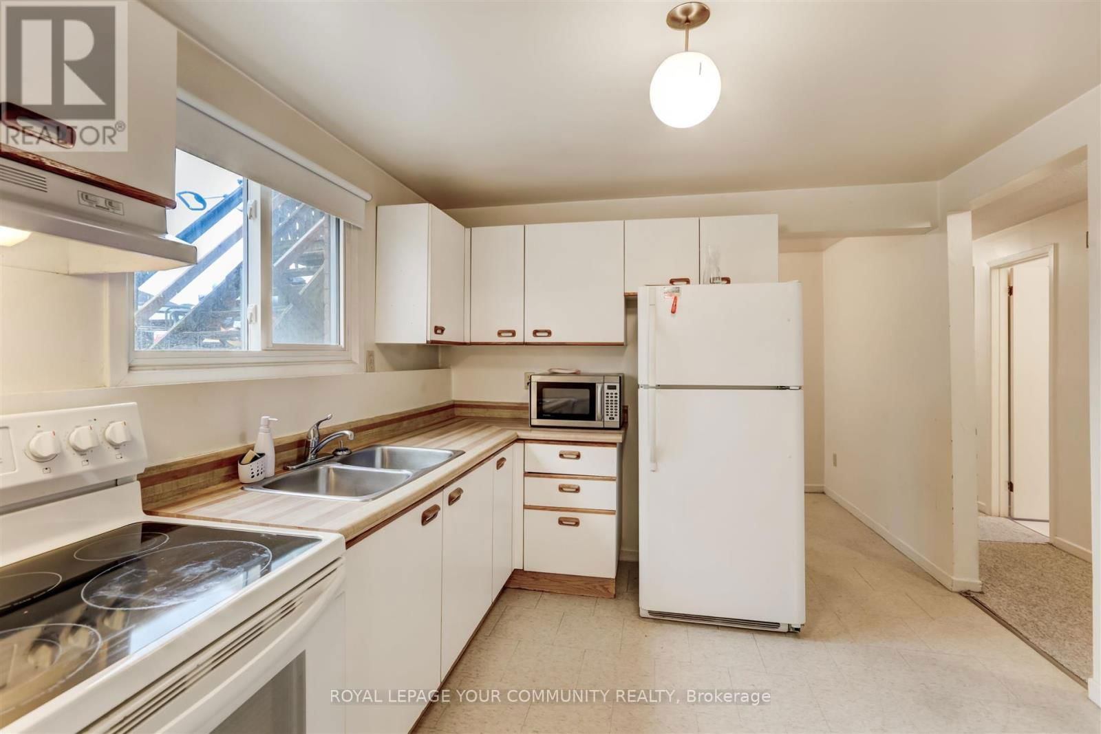 386 ESSA RD LOWER LEVEL ROAD Image 6