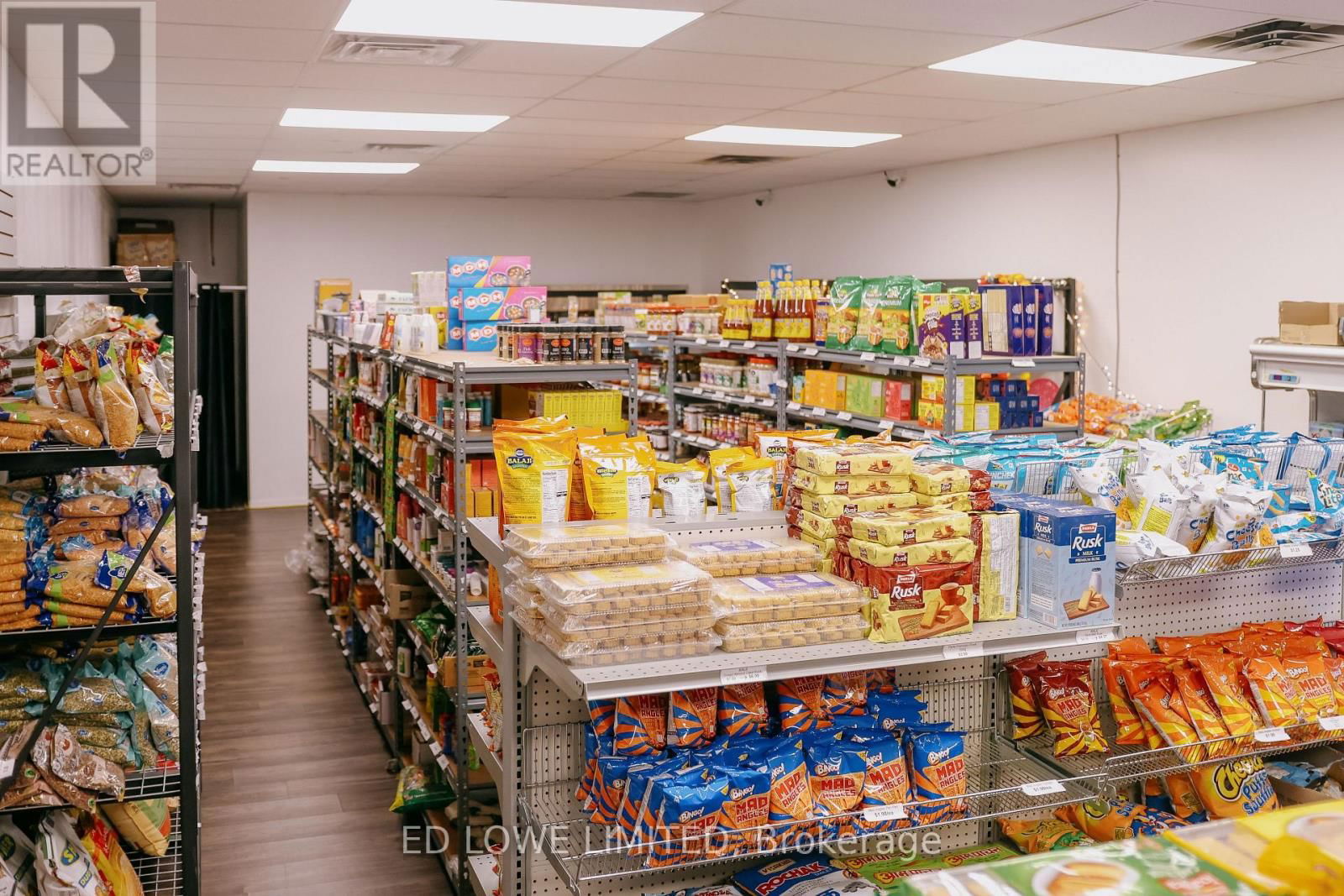 4 - 221 CUNDLES ROAD EAST Image 6
