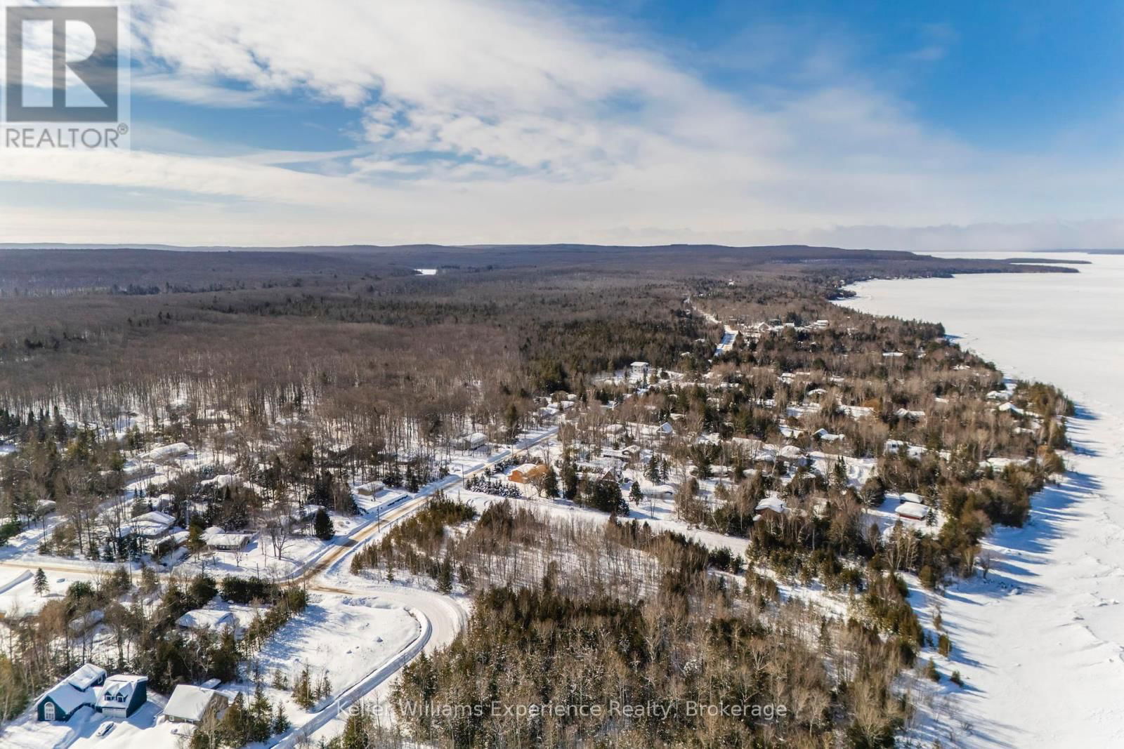2442 CHAMPLAIN ROAD Image 25