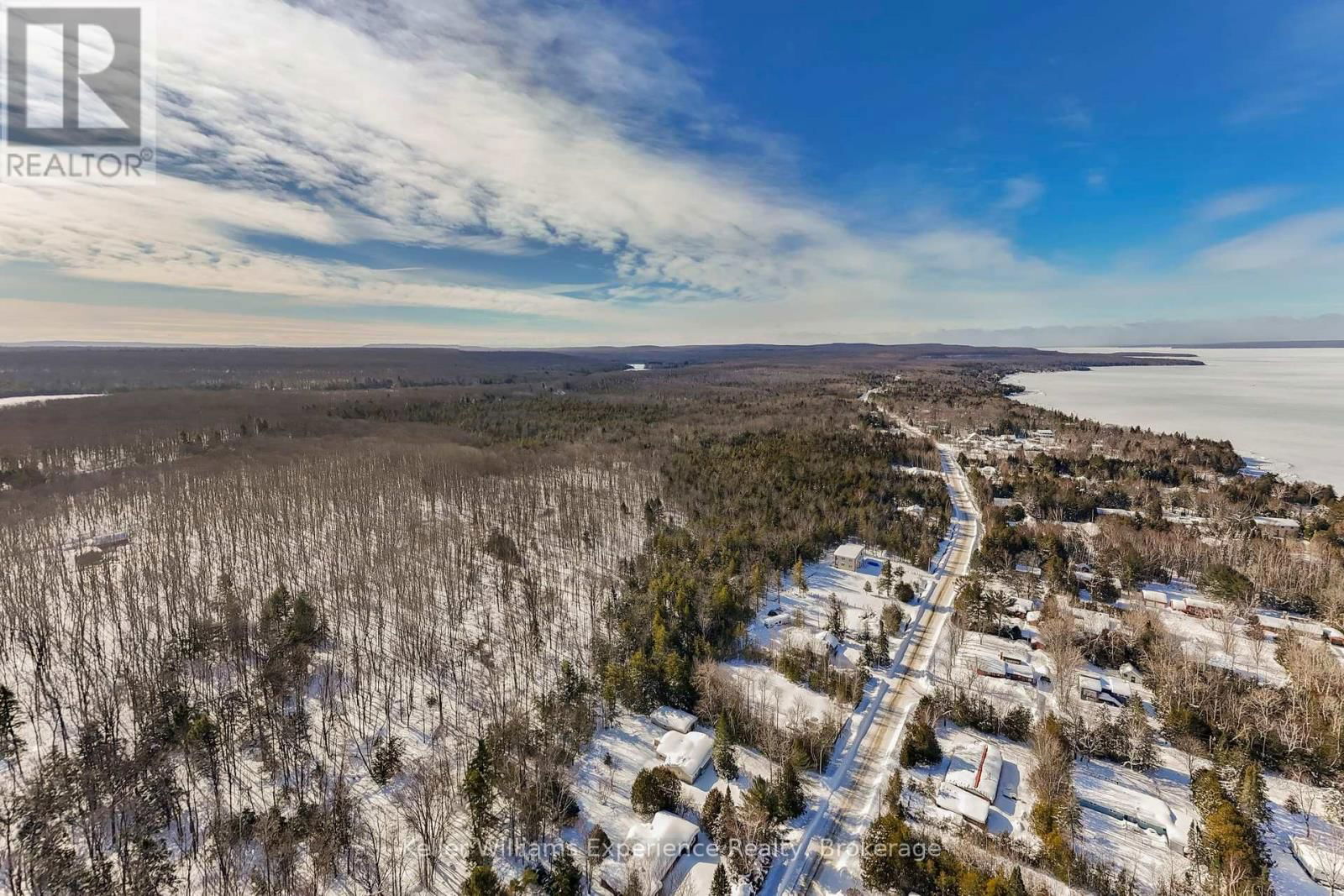 2442 CHAMPLAIN ROAD Image 26