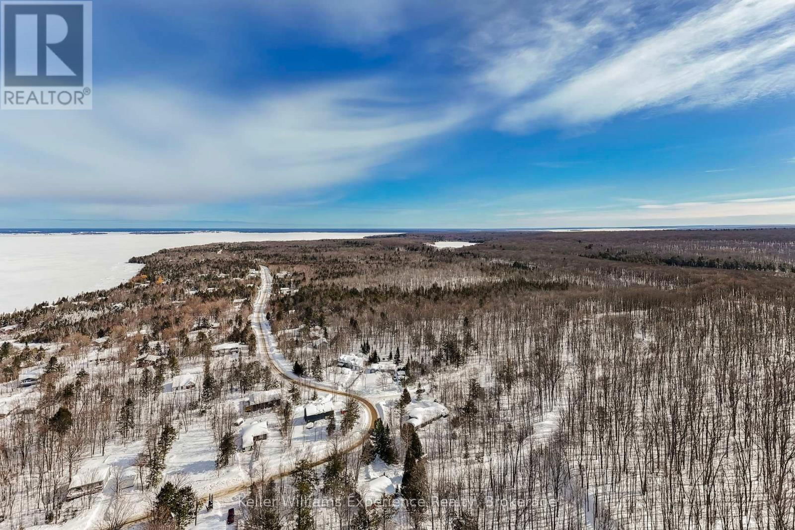 2442 CHAMPLAIN ROAD Image 29