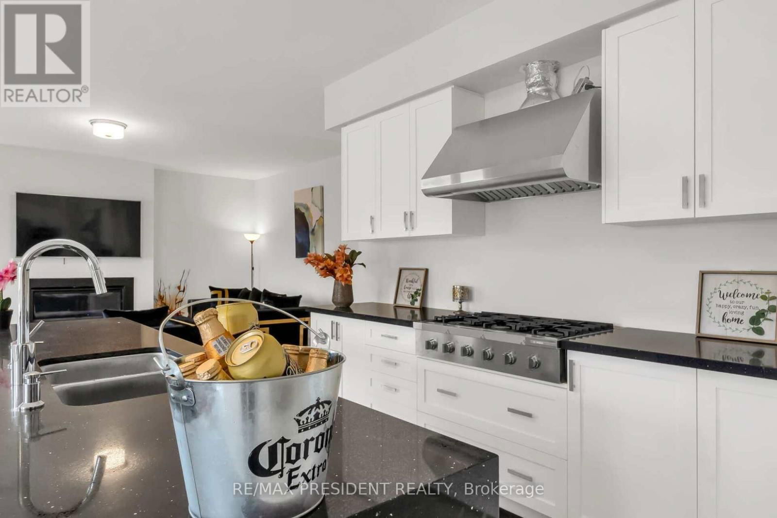 3716 LAKEPOINT DRIVE Image 18