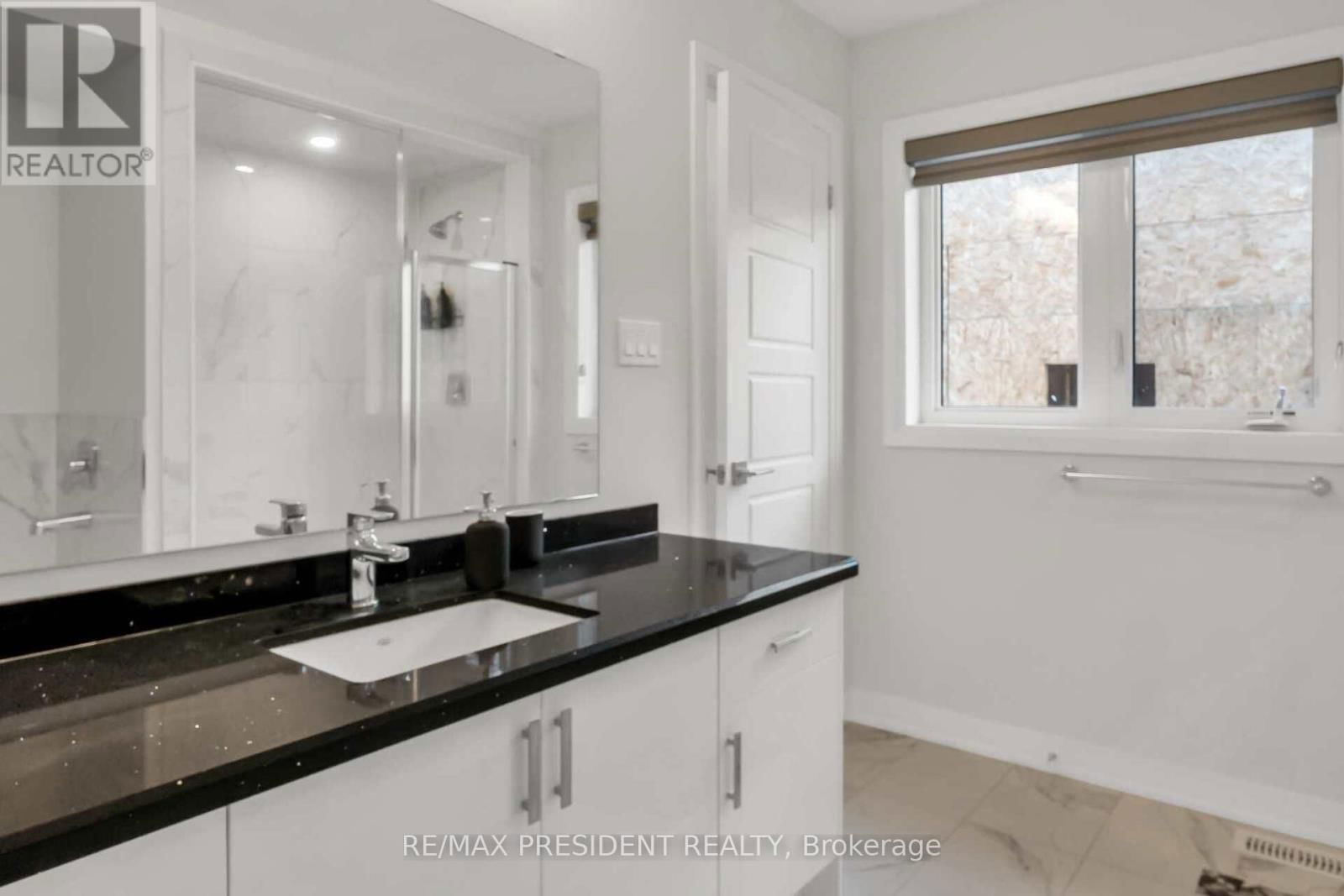 3716 LAKEPOINT DRIVE Image 35