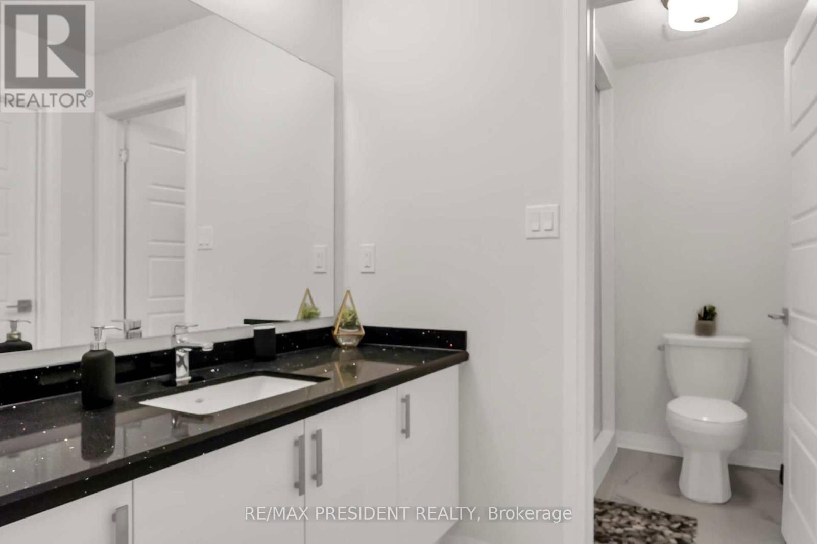 3716 LAKEPOINT DRIVE Image 36