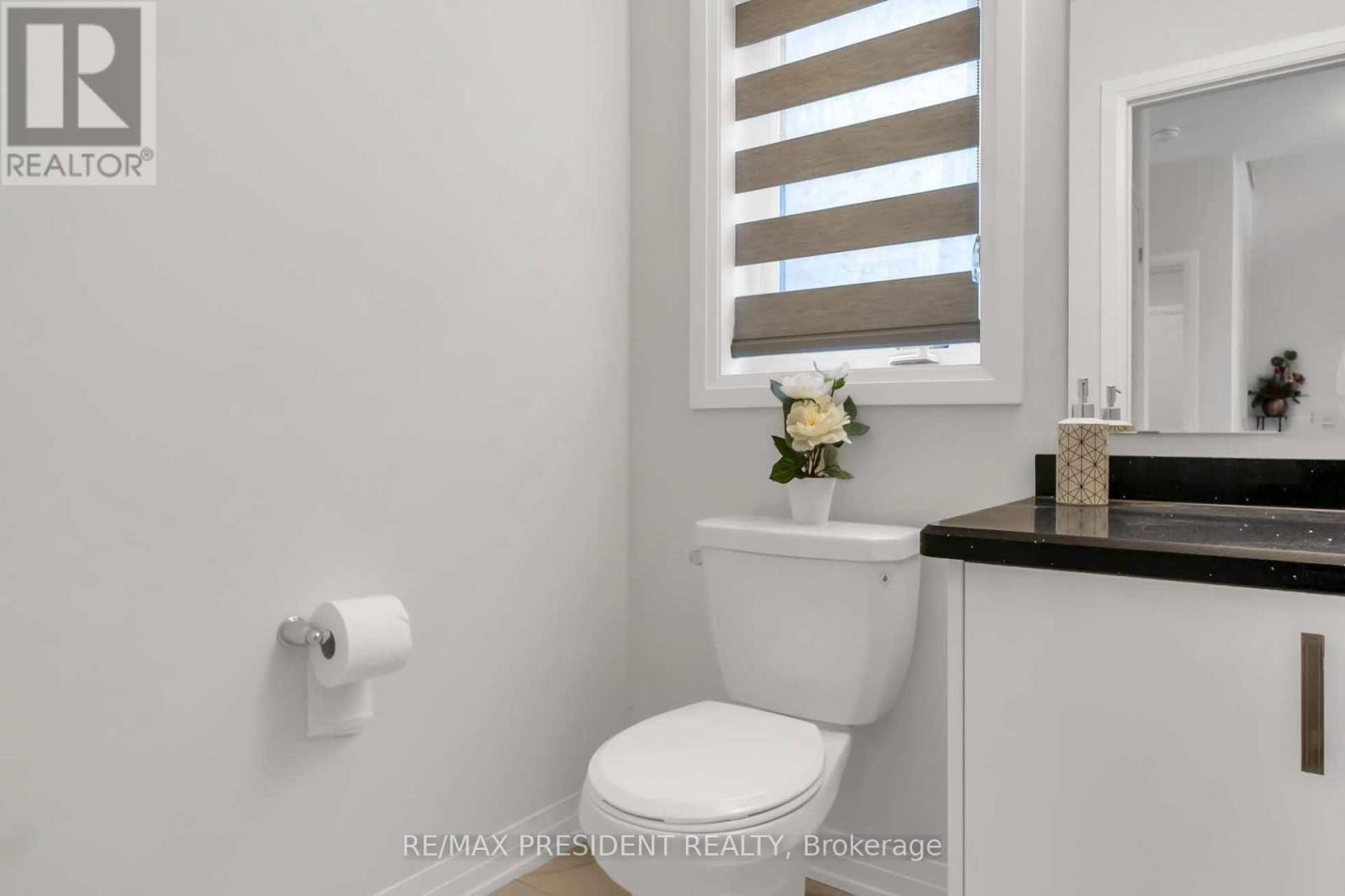 3716 LAKEPOINT DRIVE Image 38