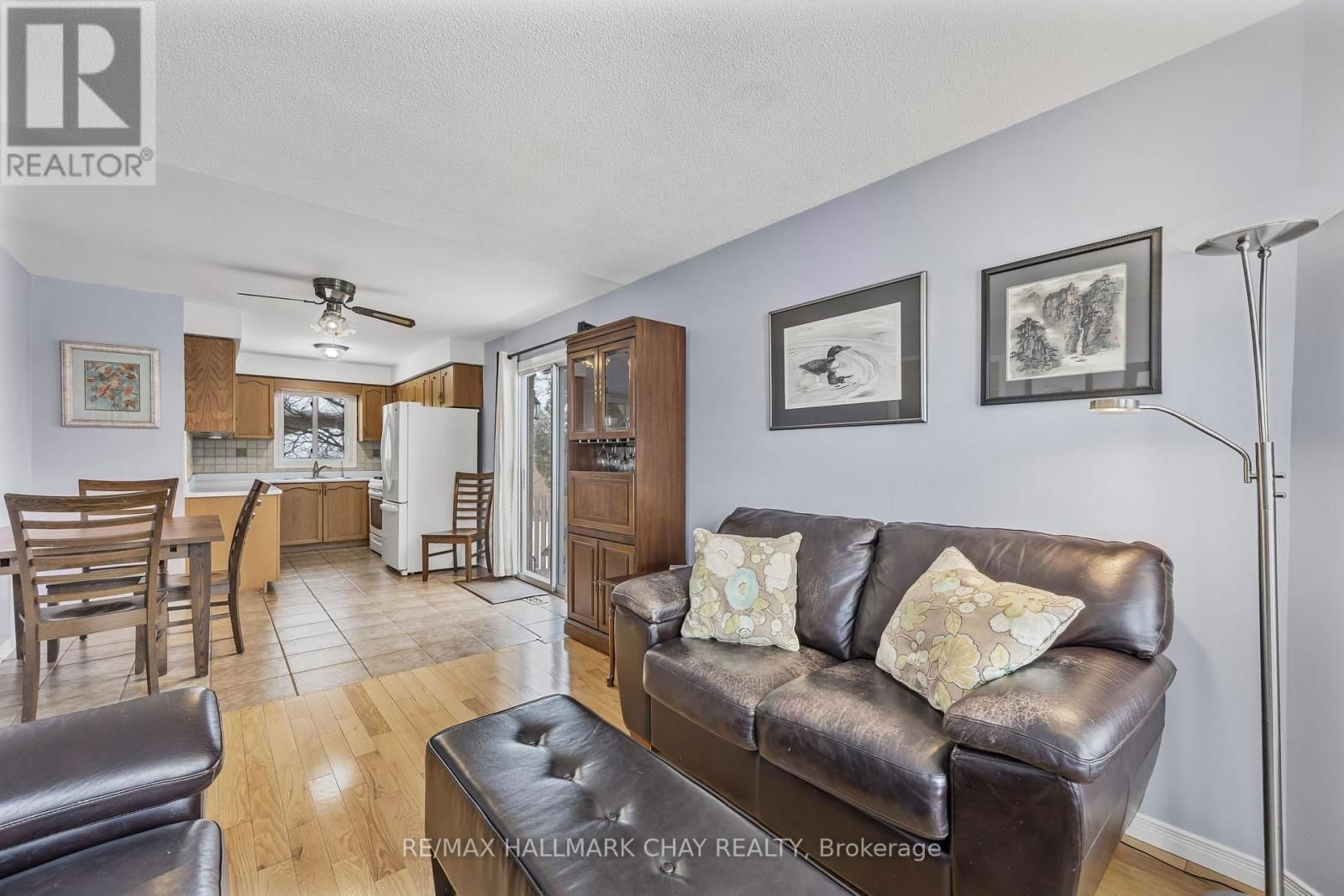 23 GRASETT CRESCENT Image 10