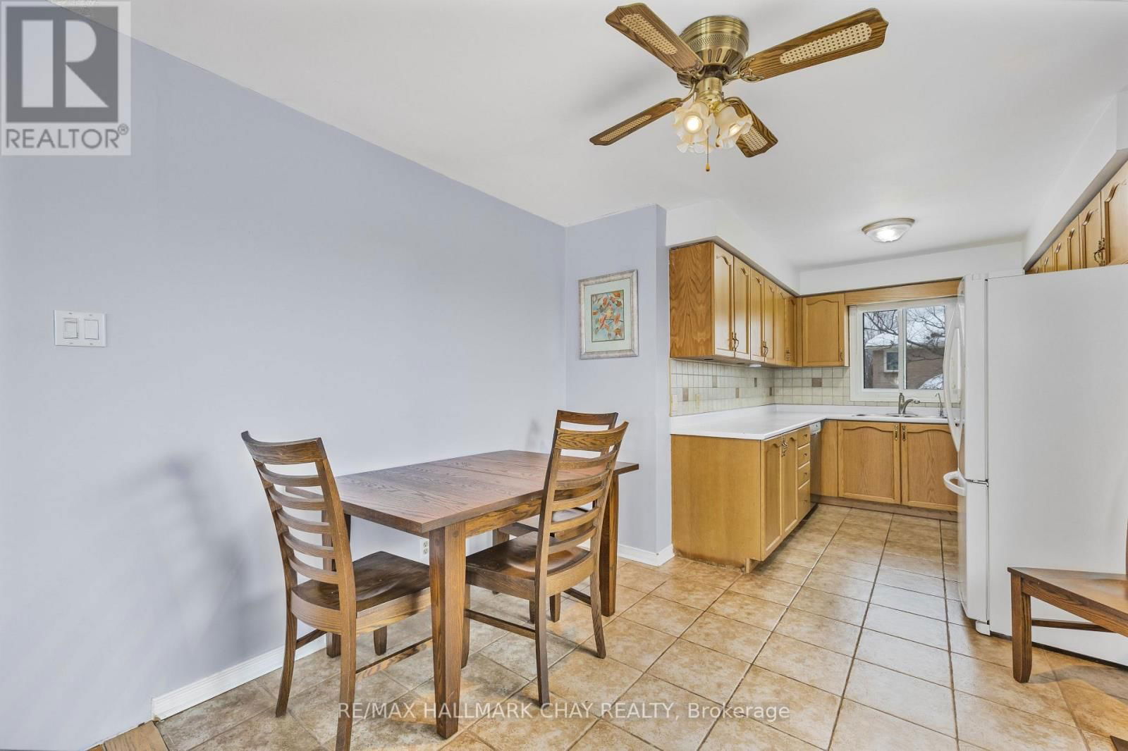 23 GRASETT CRESCENT Image 11