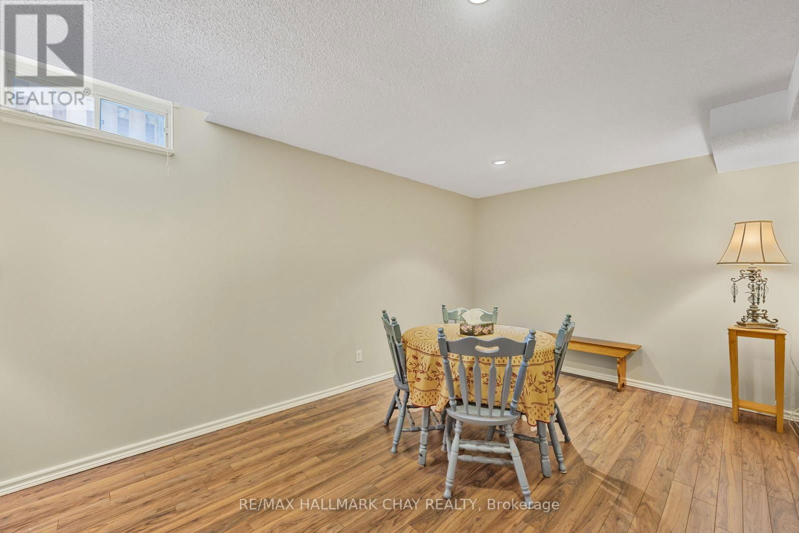 23 GRASETT CRESCENT Image 26