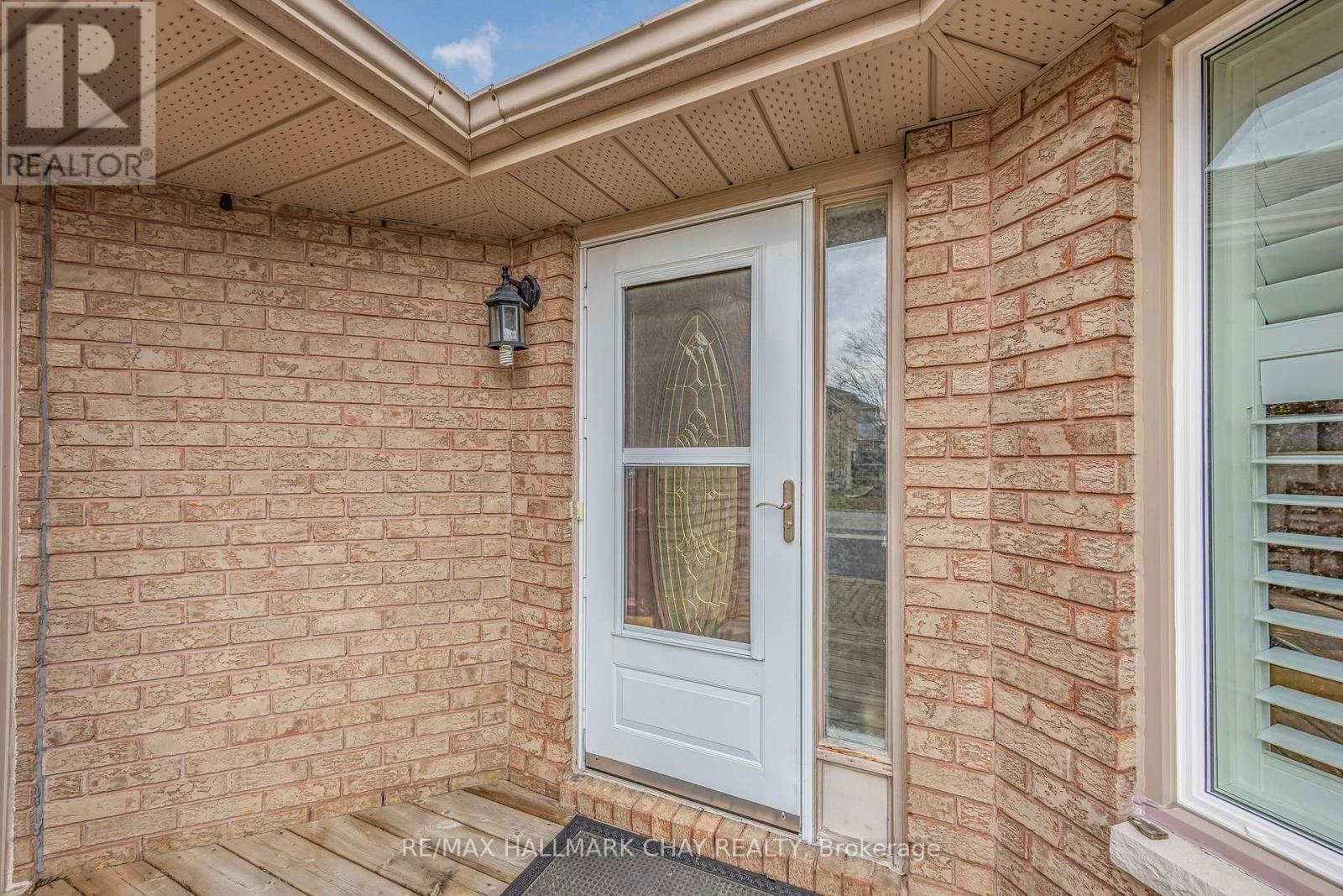 23 GRASETT CRESCENT Image 3