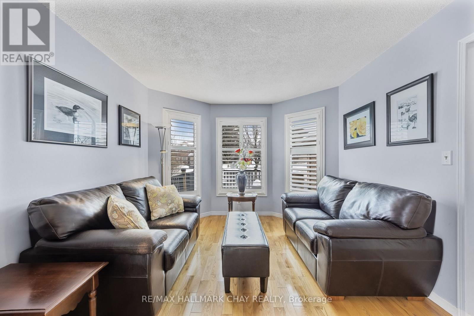 23 GRASETT CRESCENT Image 7