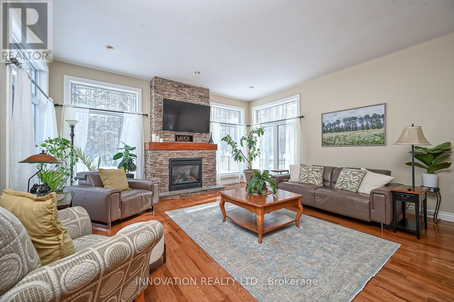 28 LADDIE LANE Image 10