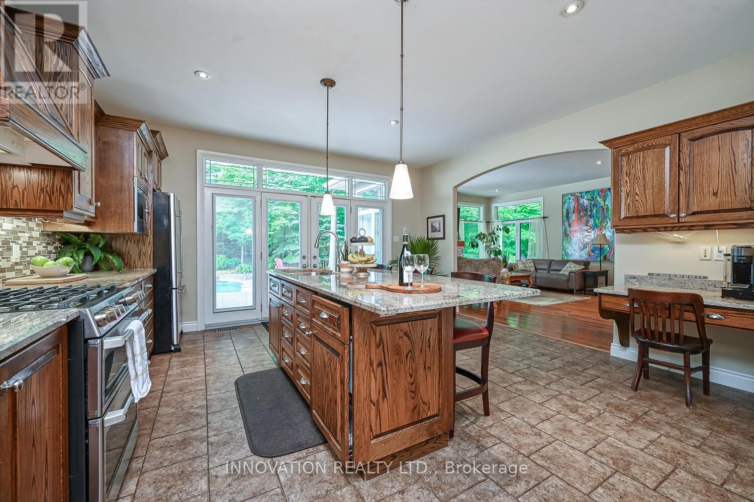 28 LADDIE LANE Image 14