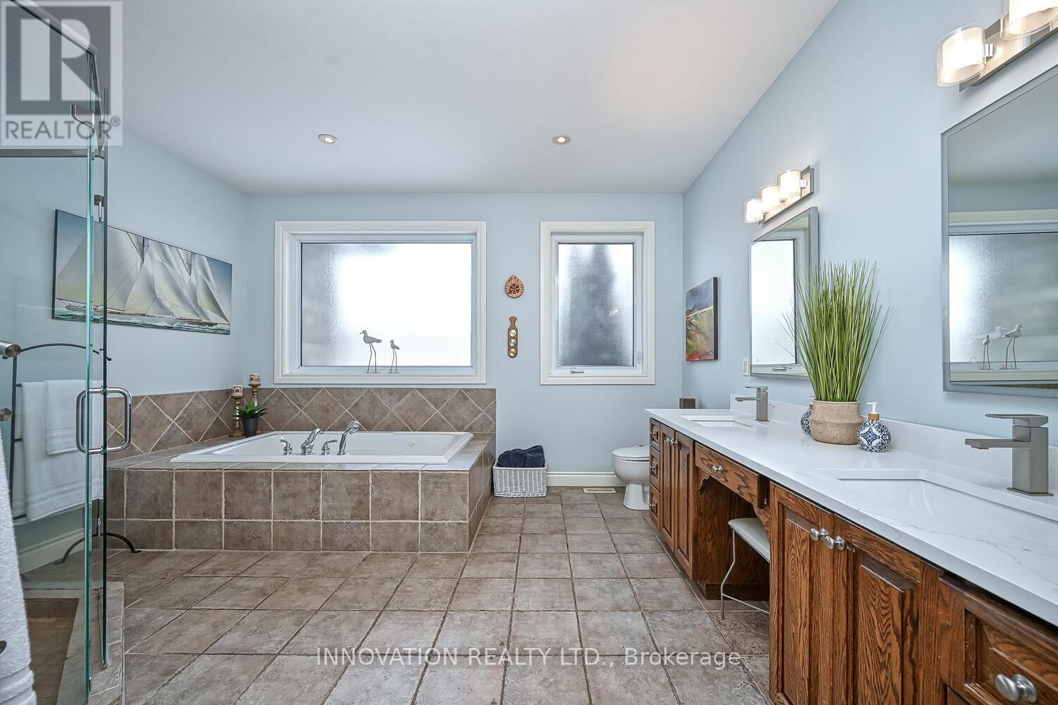 28 LADDIE LANE Image 19