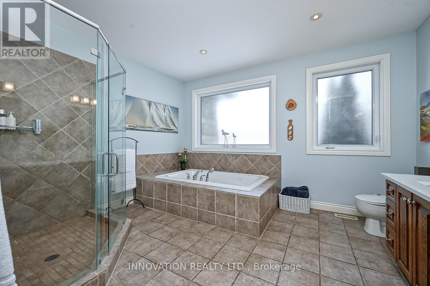 28 LADDIE LANE Image 21