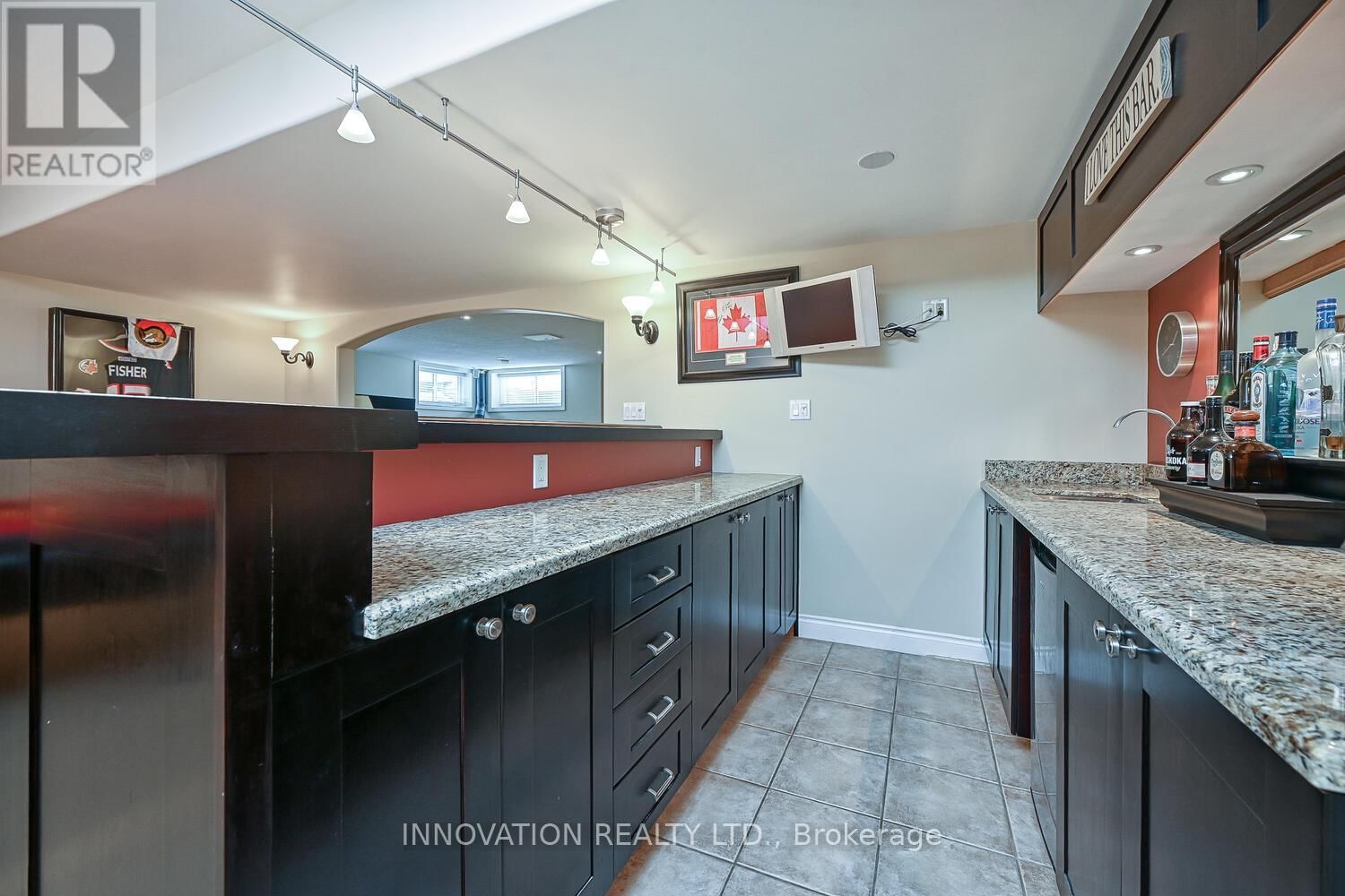 28 LADDIE LANE Image 28