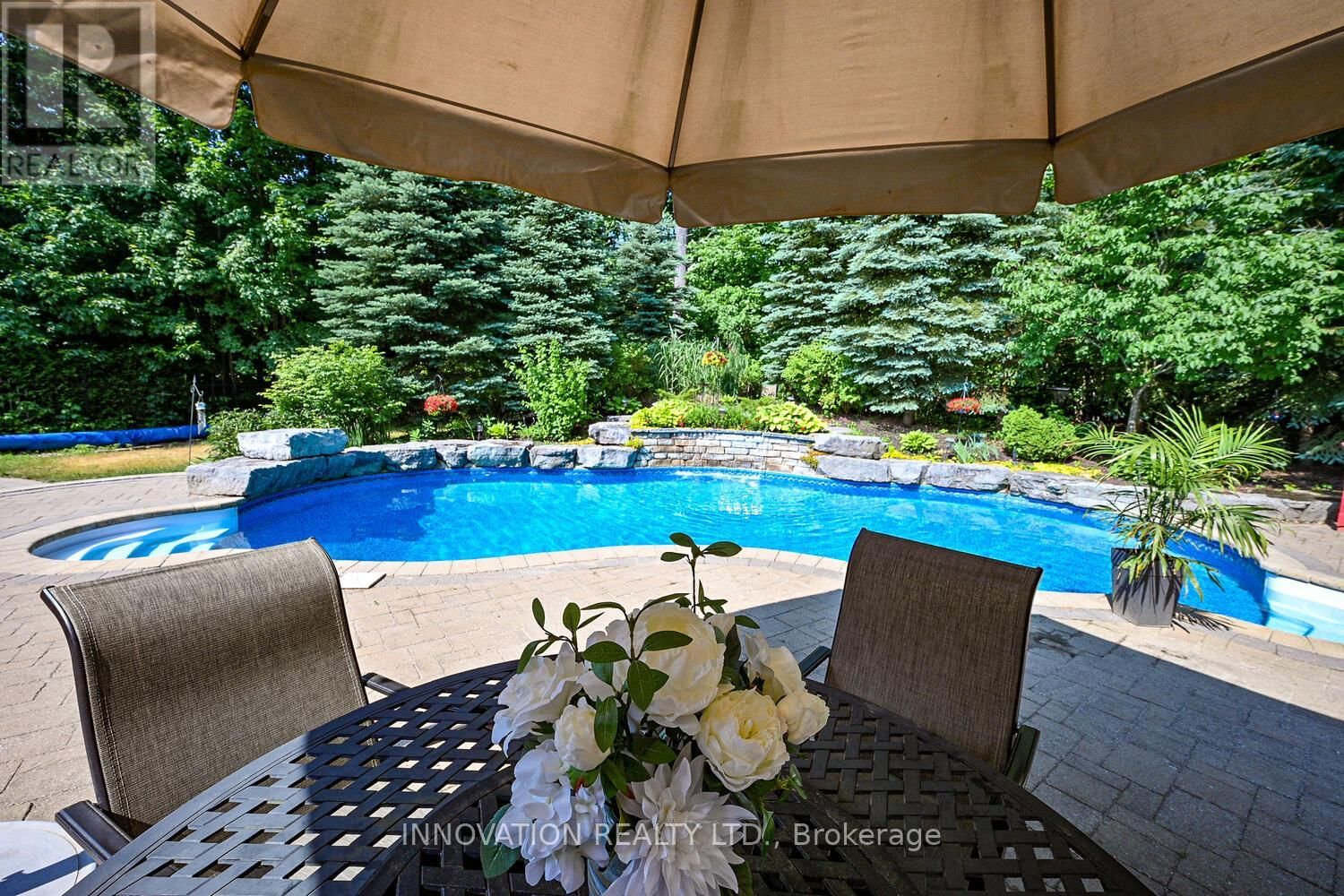 28 LADDIE LANE Image 34
