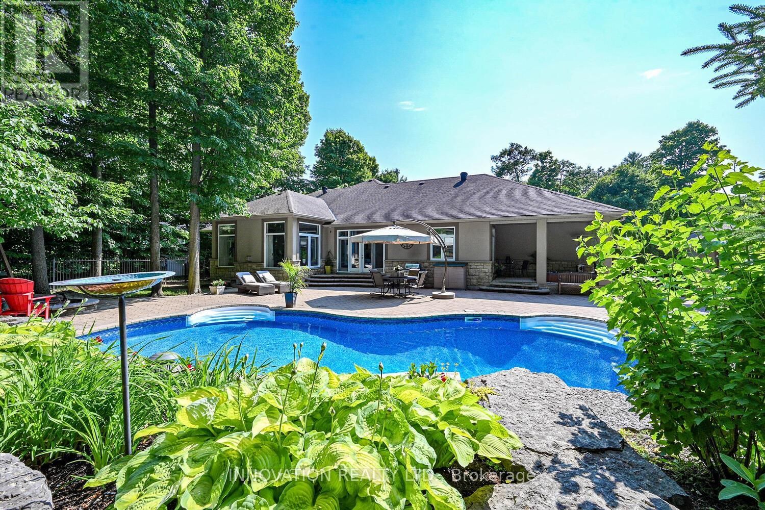 28 LADDIE LANE Image 4
