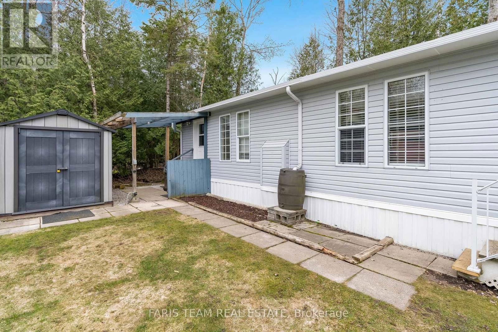1 PRINCE RUPERT AVENUE Image 6