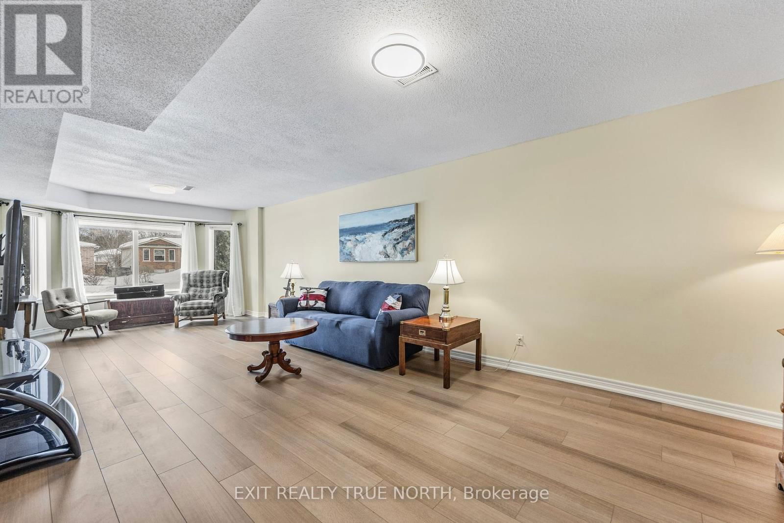 59 RIVERDALE DRIVE Image 18