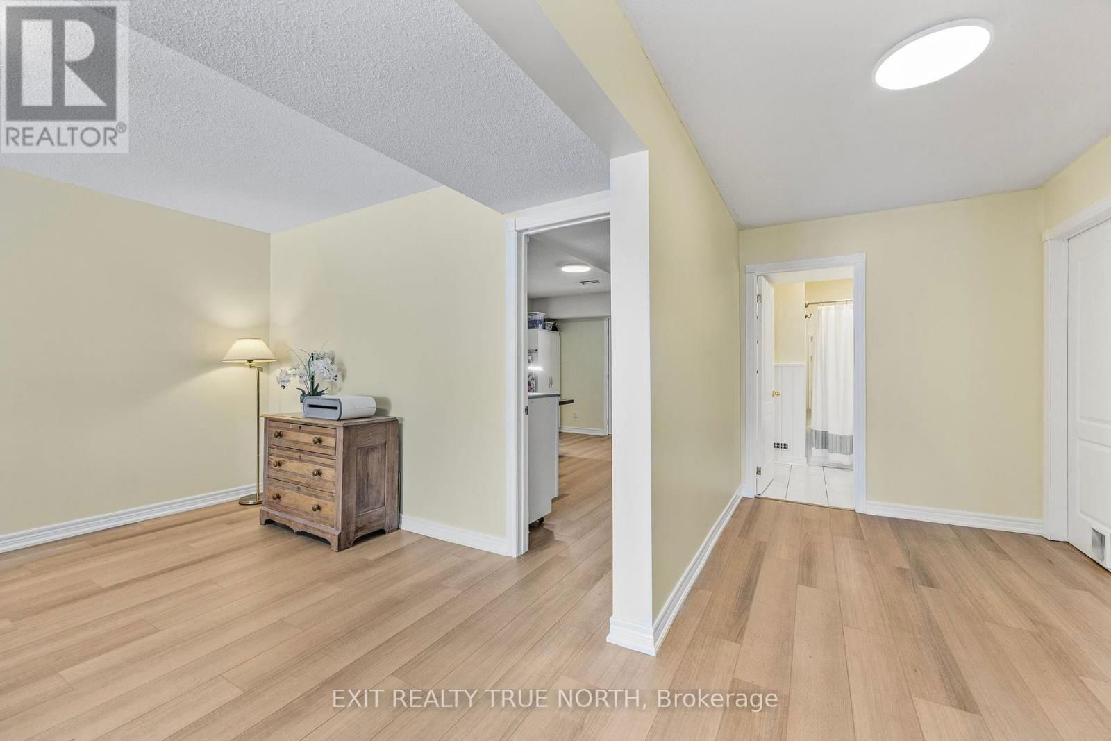 59 RIVERDALE DRIVE Image 21