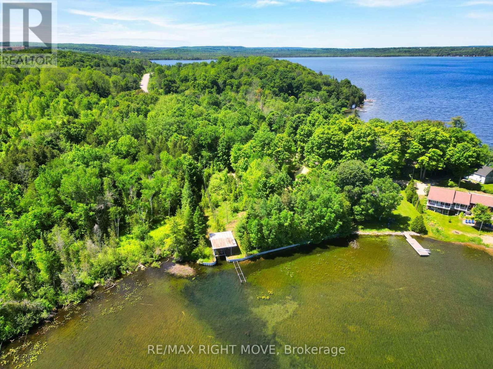 9 BEACH ROAD Image 10