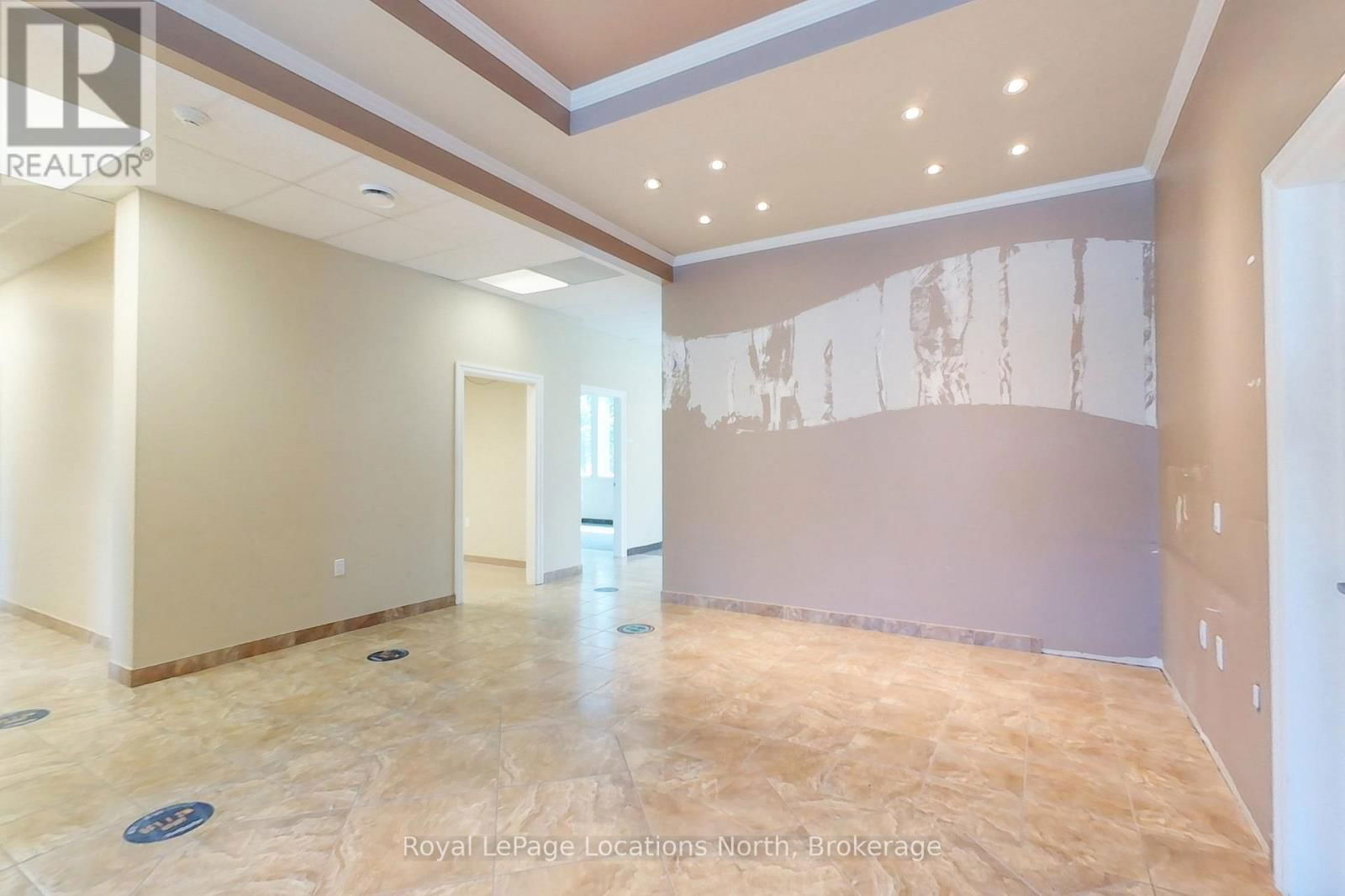 690 RIVER ROAD Image 12