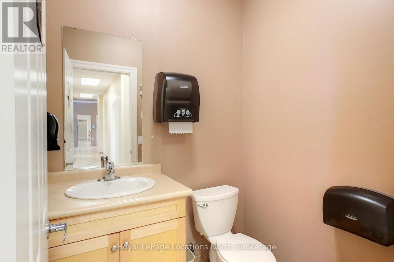 690 RIVER ROAD Image 16