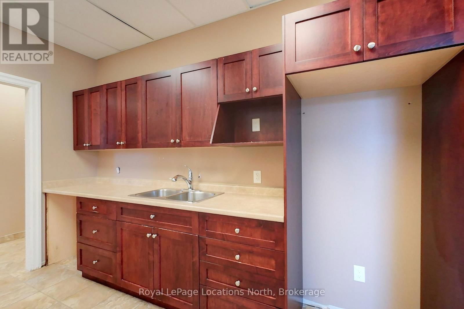 690 RIVER ROAD Image 22