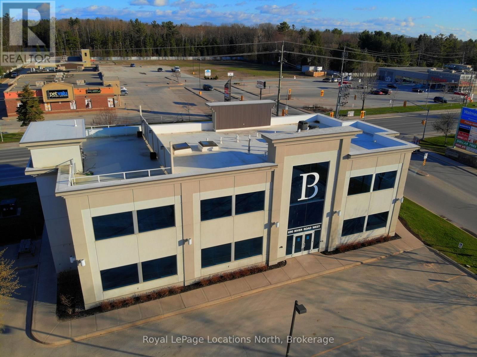 690 RIVER ROAD Image 3