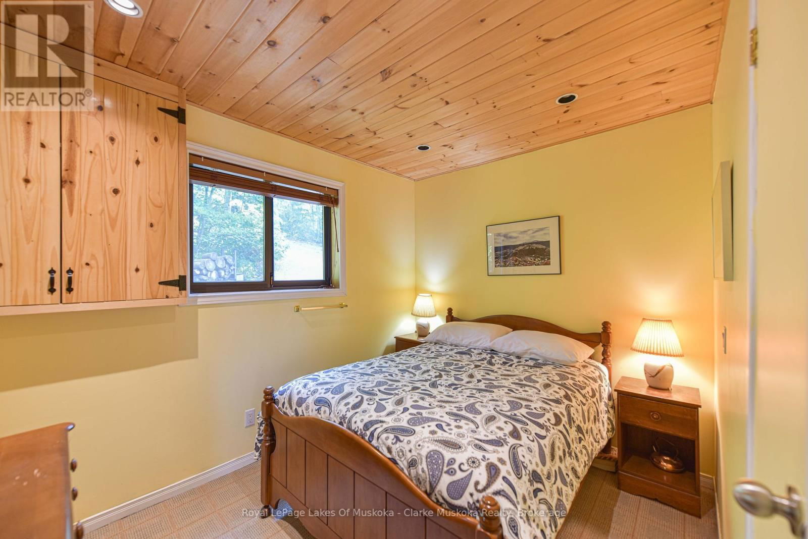 3946 EAST SHORE ROAD Image 20