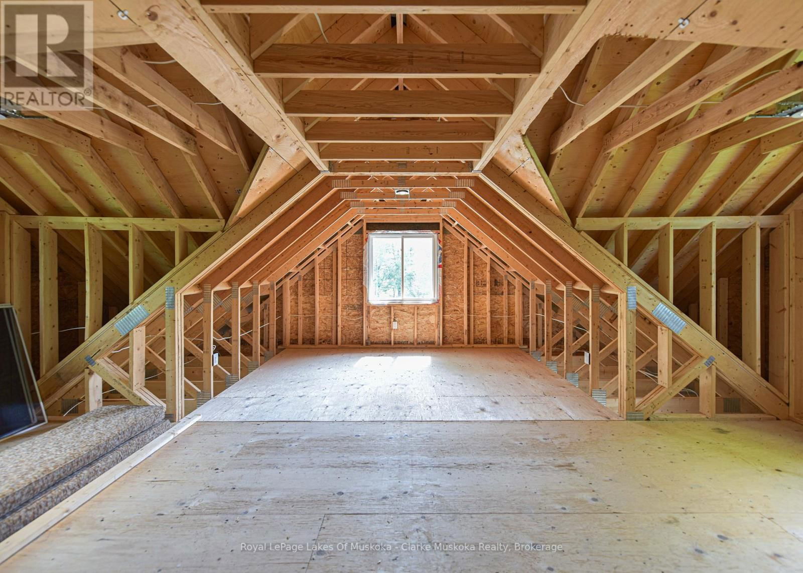 3946 EAST SHORE ROAD Image 26