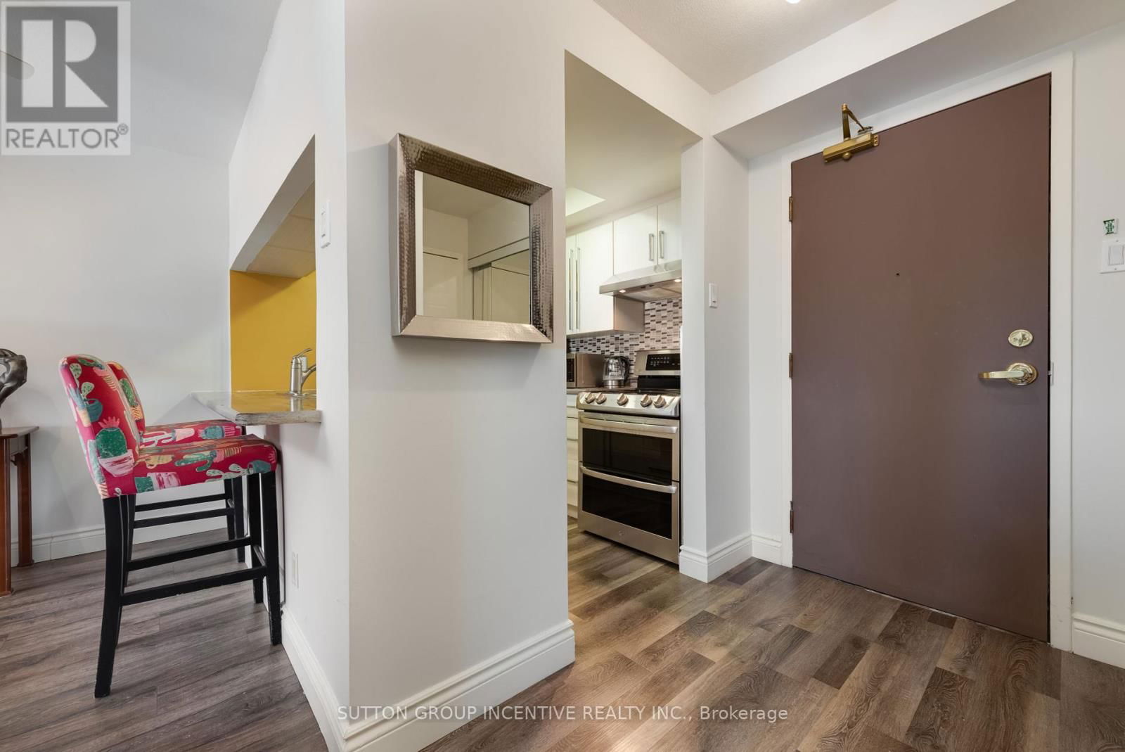 712 - 75 ELLEN STREET Image 3