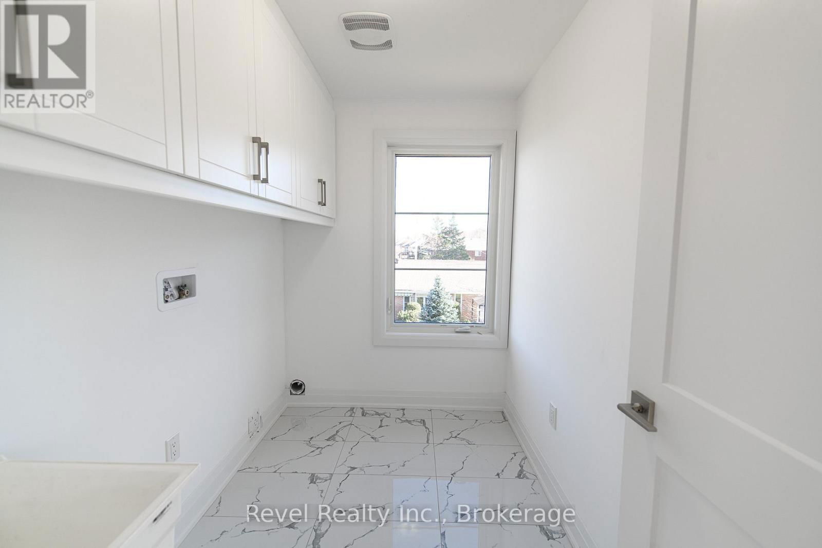 289 RAMBLEWOOD DRIVE Image 11