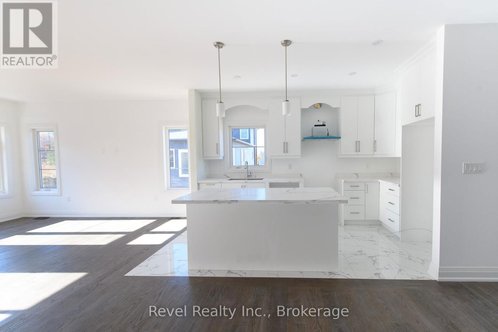 289 RAMBLEWOOD DRIVE Image 2