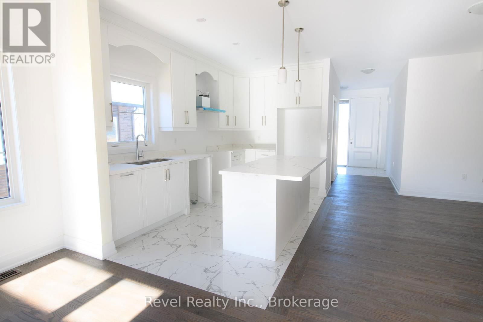 289 RAMBLEWOOD DRIVE Image 3