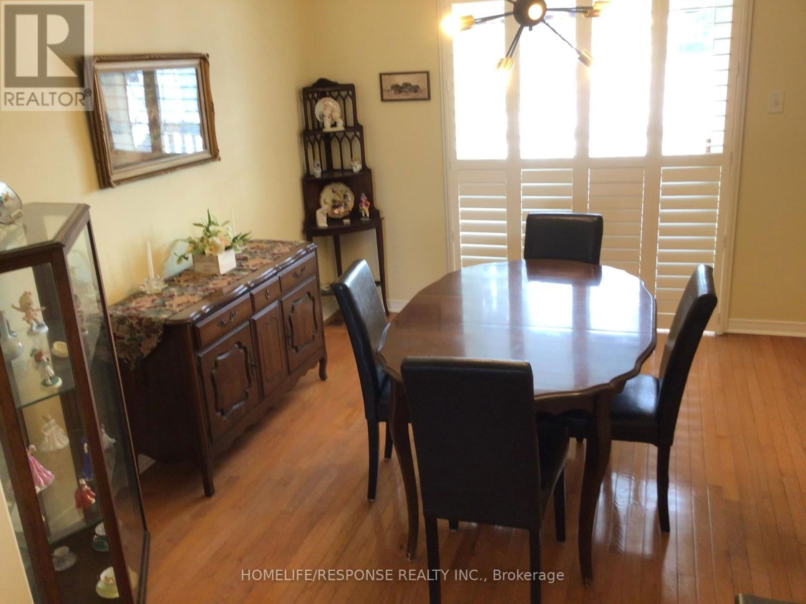 6 - 358 LITTLE AVENUE Image 4