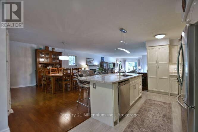 4 PAULINE PLACE Image 24