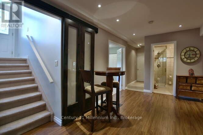 4 PAULINE PLACE Image 36