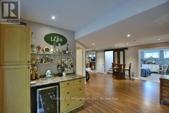 4 PAULINE PLACE Image 42