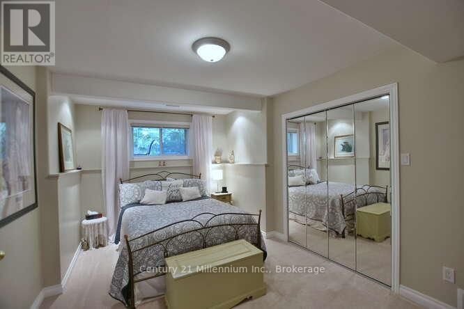 4 PAULINE PLACE Image 44