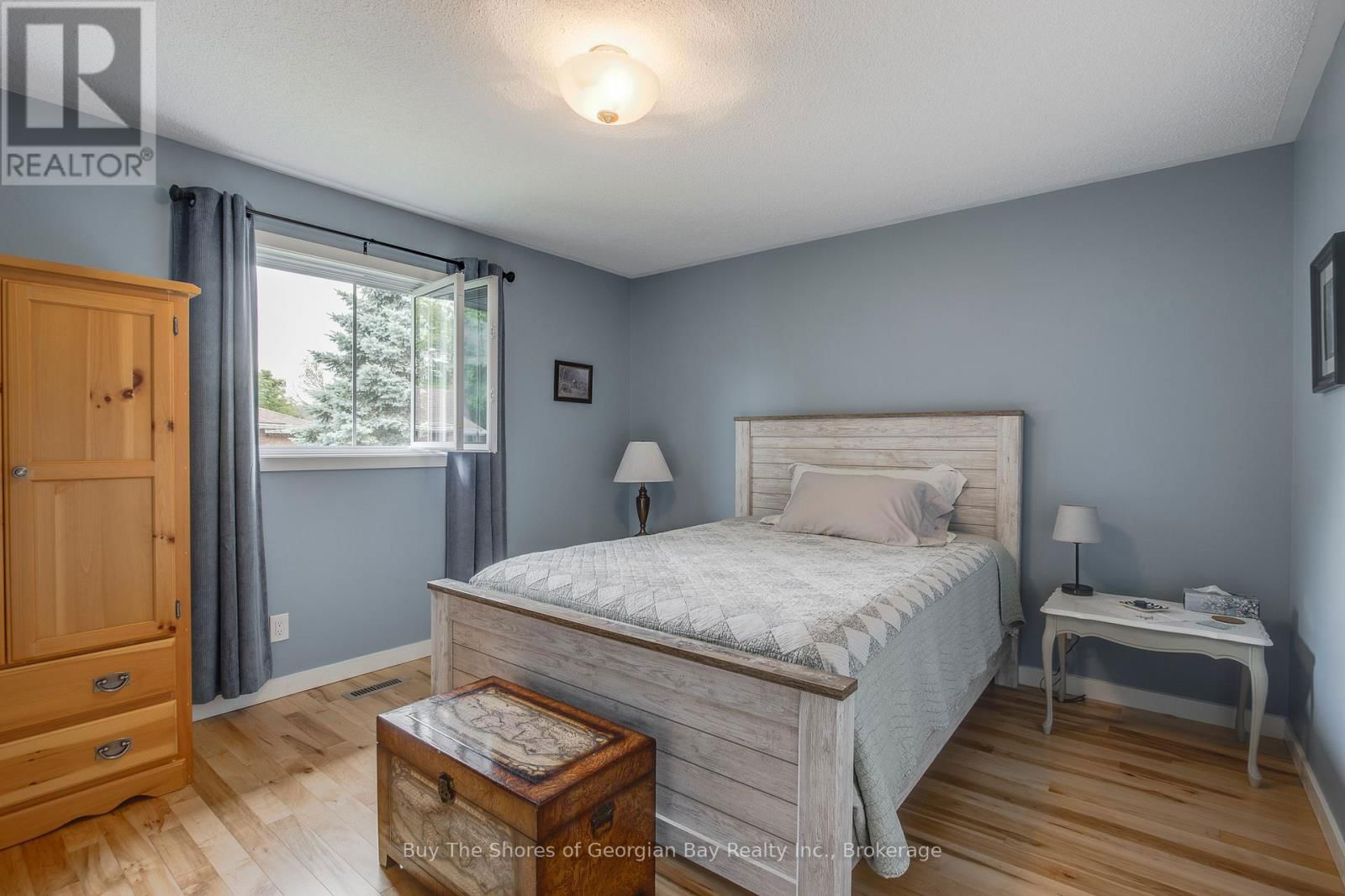 100 PEEL STREET Image 23