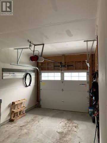 130 CONSERVATION WAY Image 44