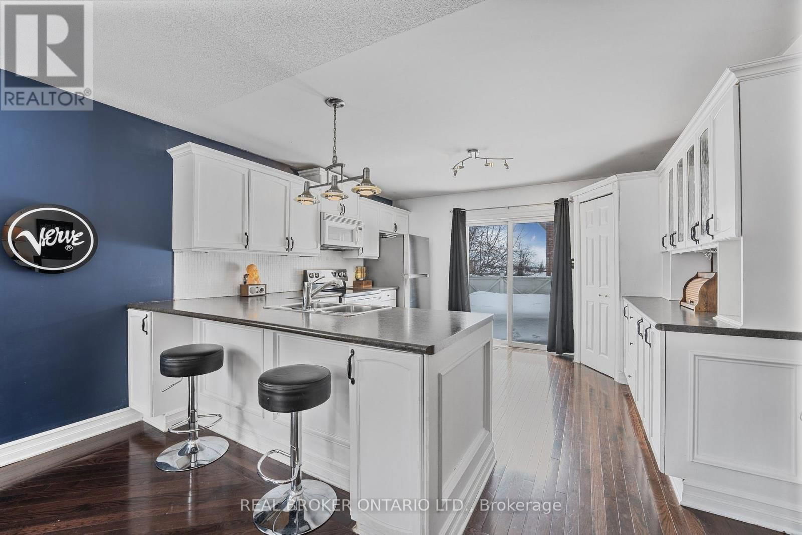22 DYKSTRA DRIVE Image 11