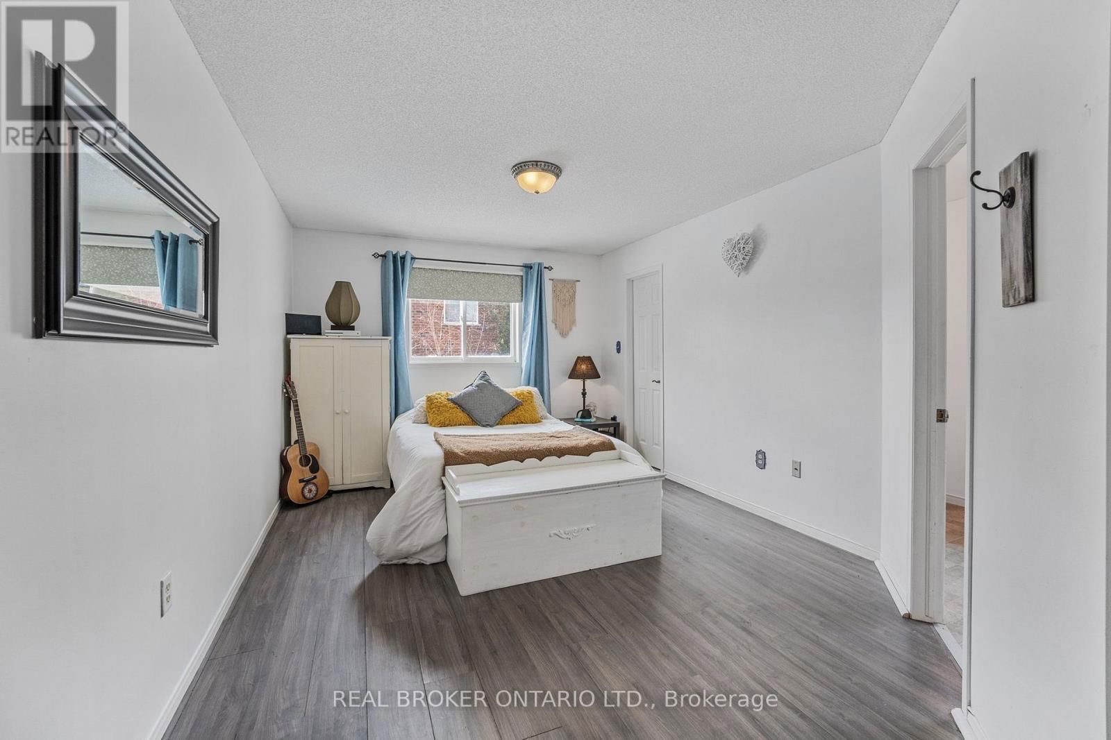 22 DYKSTRA DRIVE Image 16