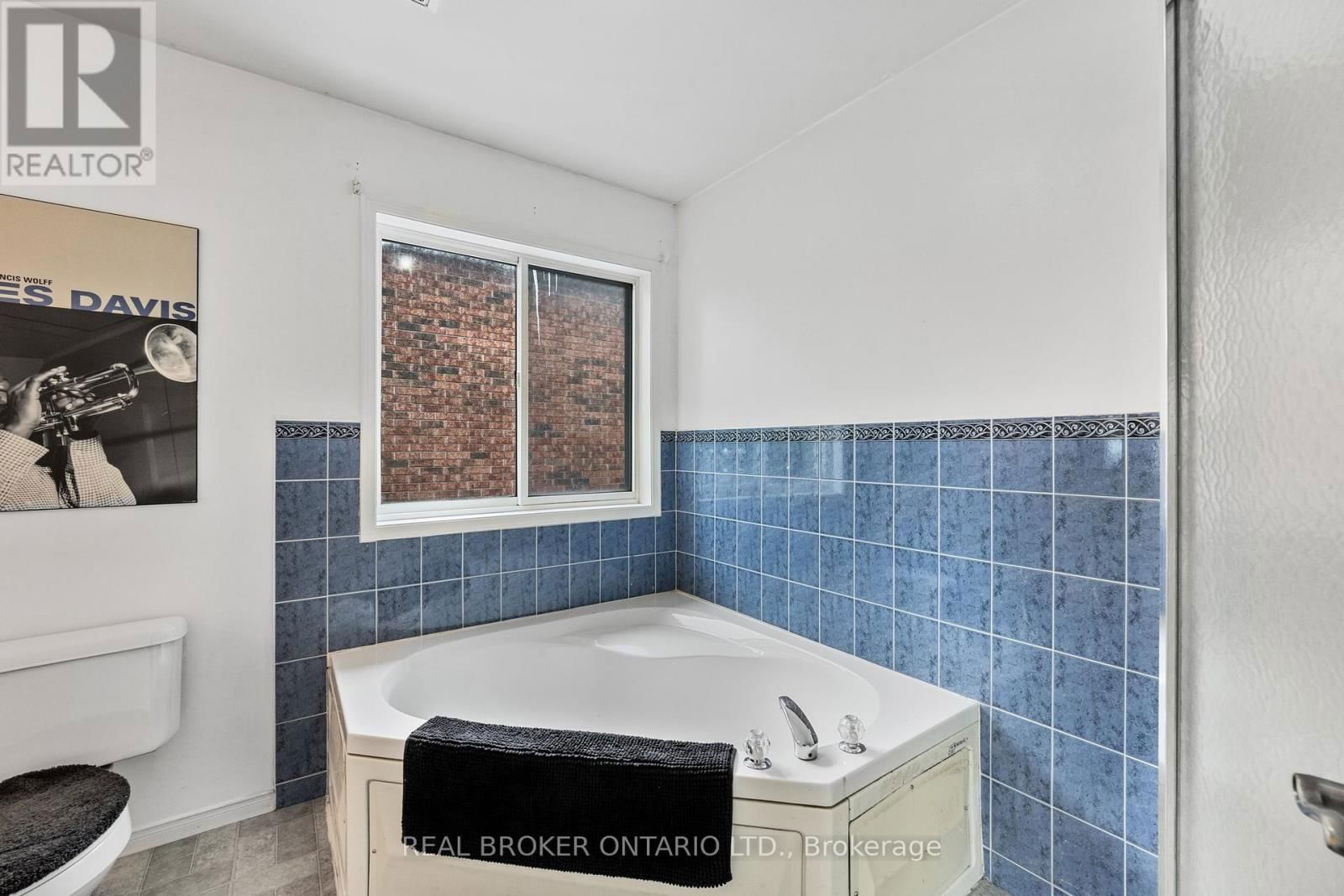 22 DYKSTRA DRIVE Image 19