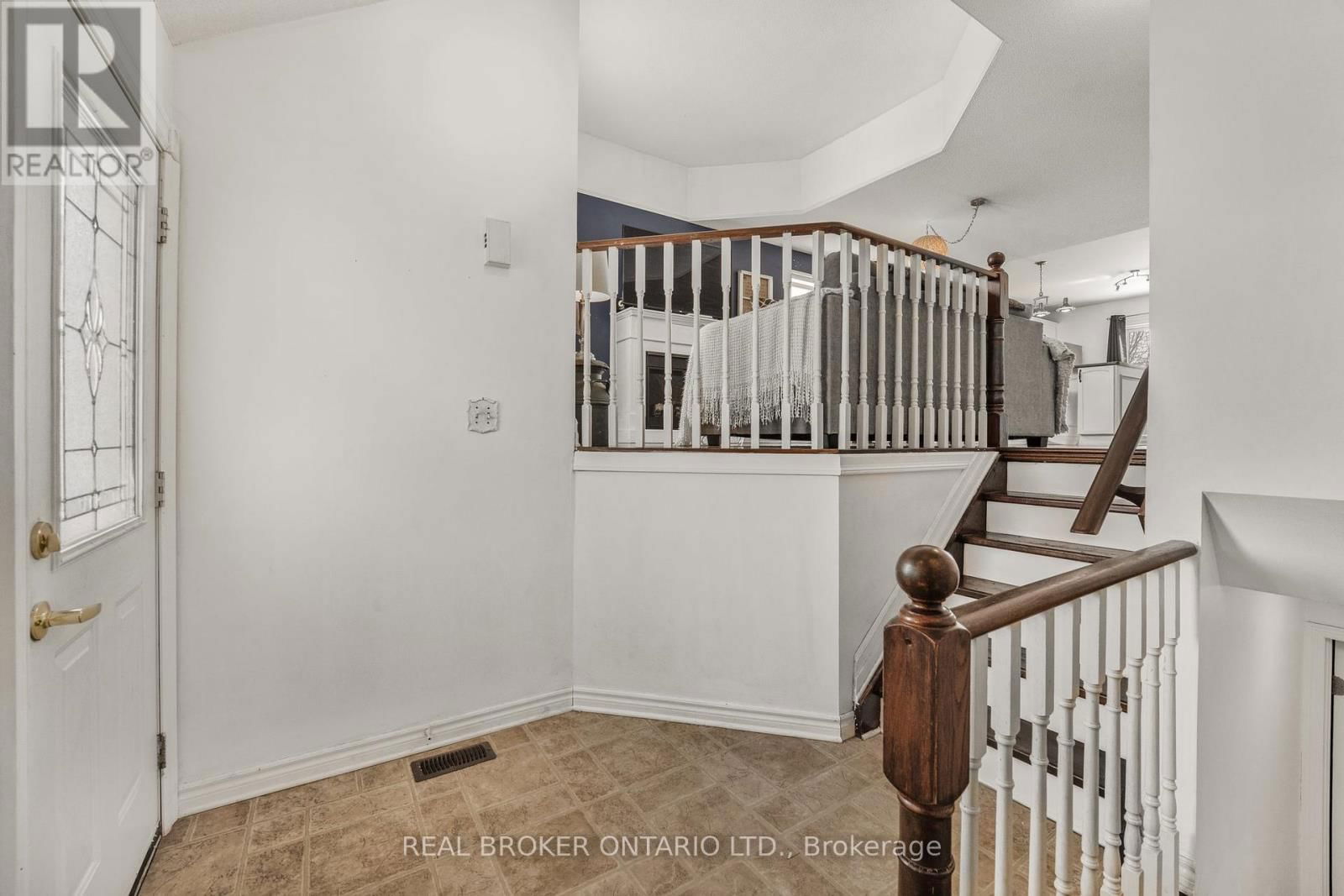 22 DYKSTRA DRIVE Image 2
