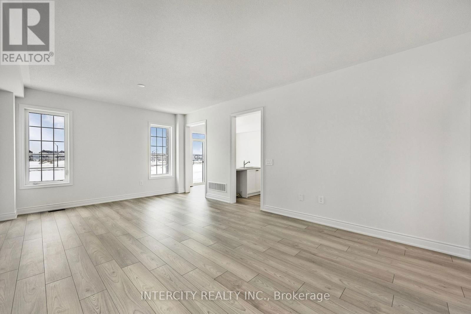 11 AVALON DRIVE Image 10
