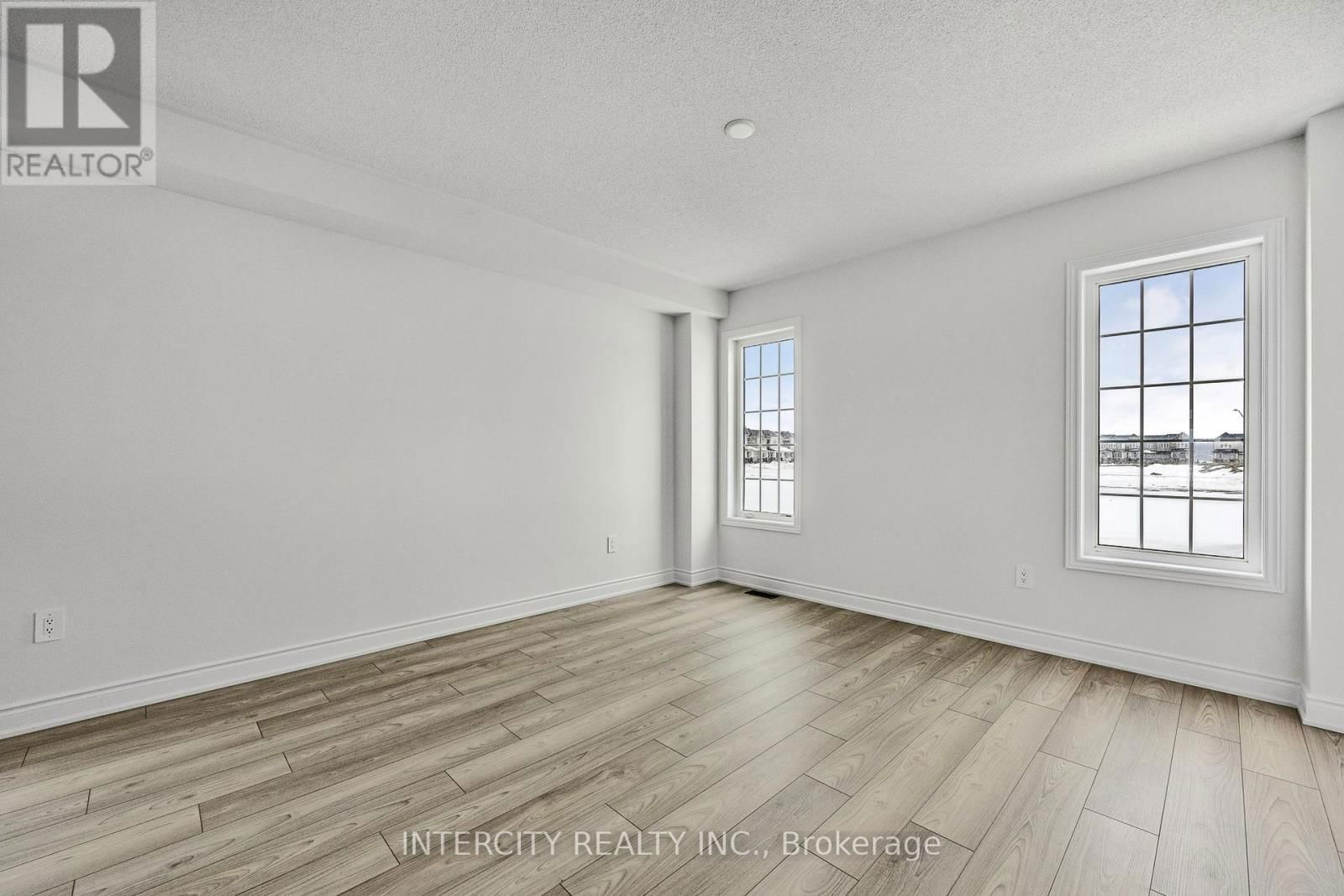 11 AVALON DRIVE Image 13
