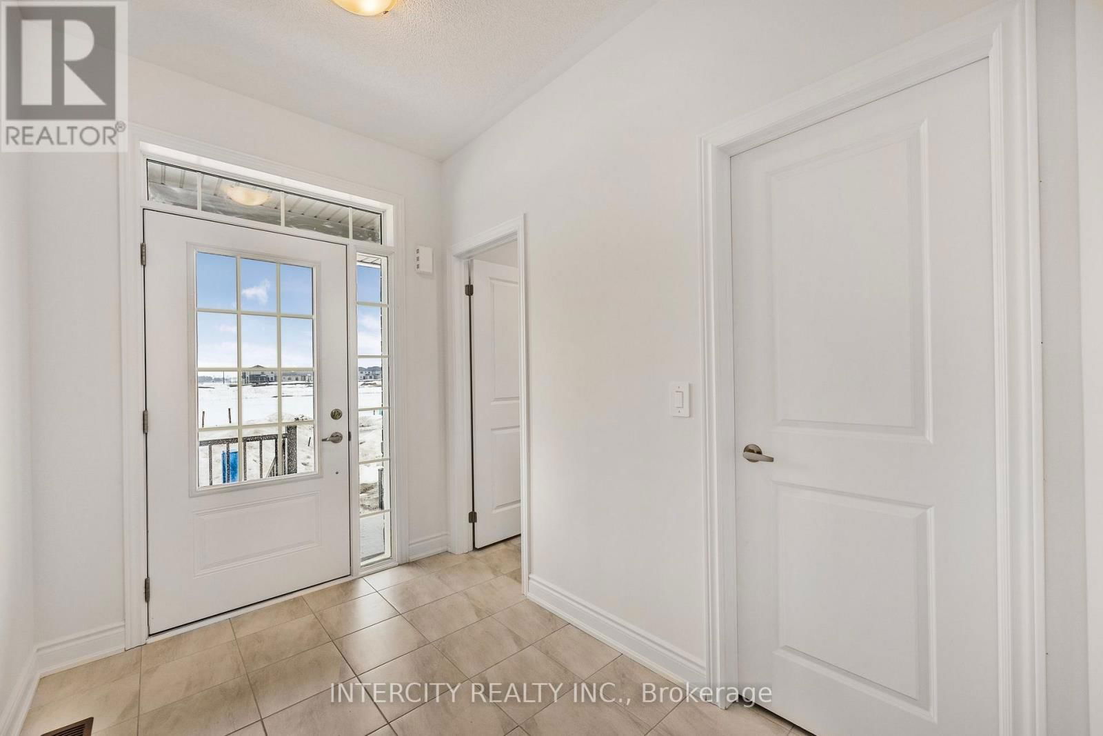 11 AVALON DRIVE Image 22